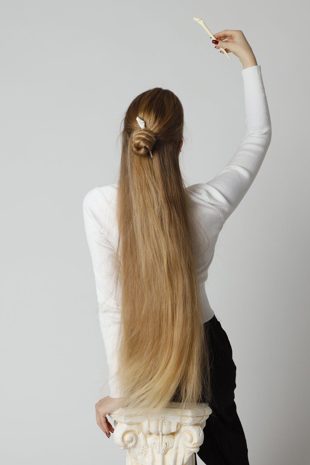 Selene — Handcrafted Hairpins, since 2024, designed by Diana Zillner (2)